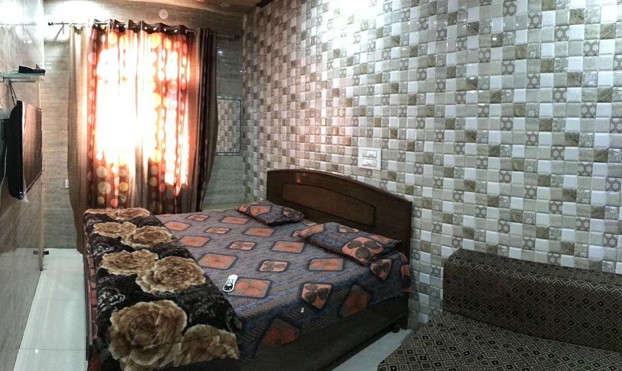 Hotel Prince Palace Патиала Экстерьер фото